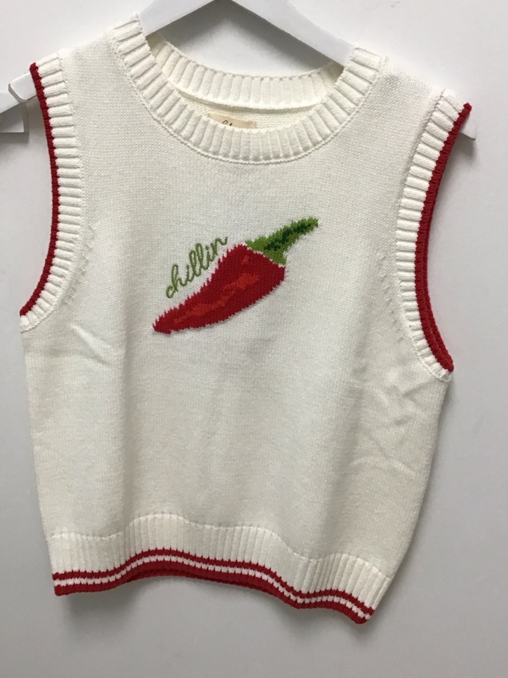 Elan chillin pepper White Knit Sleeveless Sweater Vest with Red Chili Motif
